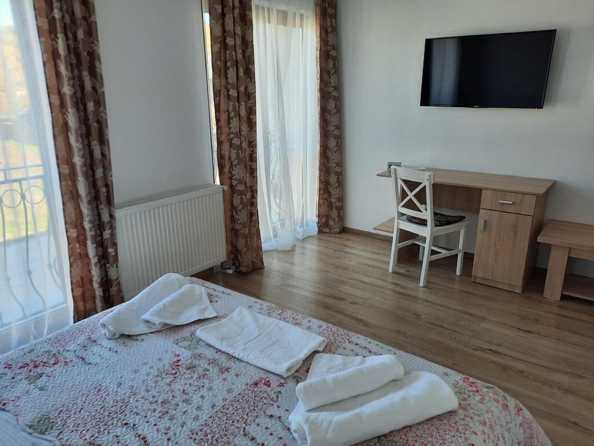 Aristocat Hotels Rasnov Exterior photo